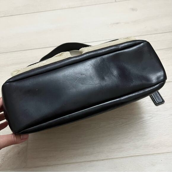 Vintage Y2K Coach Legacy Shoulder Bag Turnlock Pockets | Style F13102 - Picture 4 of 5